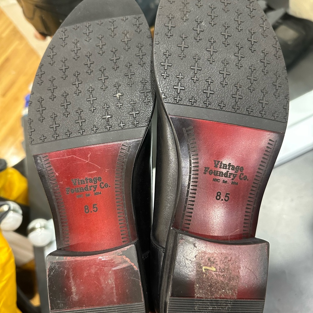 Slip On - Picture 3 of 5